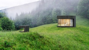 Táto malá kabína má jediný účel: Spojiť človeka s prírodou