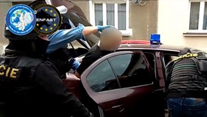 Pred políciou sa ukrýval tri roky. Obávaný vrah je už na Slovensku