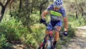 V Grazi Sagana zastavil pád, zničil bicykel