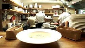 Reštaurácie dvíhajú ceny. Zasiahla ich pandémia, ale aj zvyšovanie potravín a energií