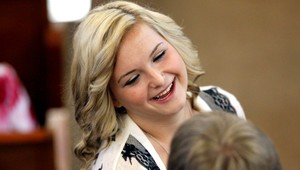 Hannah (16) uniesli. Príbuzní muža tvrdia, že únosca je otcom