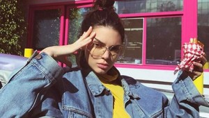 Instagram ovládol nový trend: Celebrity schytali za túto pózu poriadnu kritiku!