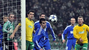 Kvarteto tímov túži po jesennom titule. Sledujte HUSTE.tv!