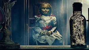 Skutočná dcéra Warrenovcov prezradila, čo prežívala s Annabelle v detstve!