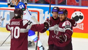 Cesta do štvrťfinále sa Slovákom komplikuje. Proti Švédom potrebujeme získať aspoň bod