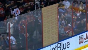 VIDEO. Florida zatienila triumf nepriehľadným plexisklom