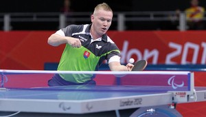 Paralympiáda. Striebro pre stolného tenistu Richarda Csejteya (33)