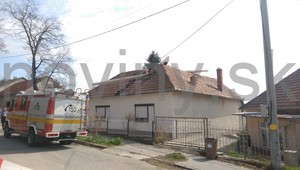 Kolízia vetroňov v Nitre. Jeden pristál v streche domu