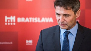 Nesrovnal chce znova nechať hlasovať o zákaze hazardu