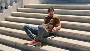 Trpká správa pre fanúšikov legendy! Hviezdny spevák priznal Parkinsonovu chorobu!