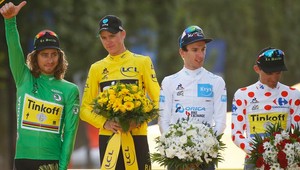 TdF je minulosťou. Froome žltý a Sagan zelený aj v Paríži