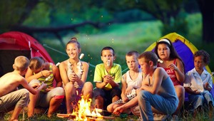 Ako vypraviť dieťa s potravinovou alergiou na letný tábor? Toto je 6 zásad, ktoré by malo ovládať