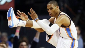 Neuveriteľná trojka Westbrooka natiahla sériu Oklahomy City