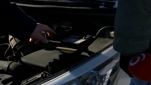 Máte problém v zime naštartovať auto? Pozrite si pár trikov