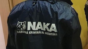 Veľká razia v súvislosti s vyšetrovaním korupcie v štátnych lesoch. NAKA zadržala desiatky osôb