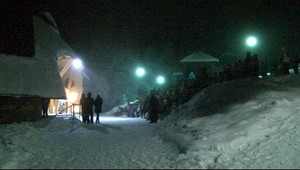 Modlitba pod dekou. Polnočná omša v Litmanovej