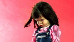 Zúrivá školáčka (6) napadla policajtov, skončila v putách