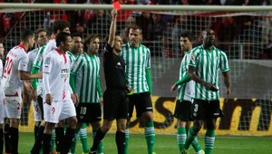 Fanúšikovia Betisu Sevilla rasisticky urážali vlastného hráča