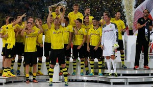 Reus hrdinom, Dortmund uchmatol Superpohár Bayernu