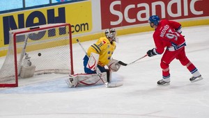 Fíni podľahli Rusom, Česi vyhrali nad Švédmi po nájazdoch