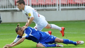 Sedem gólov v Trnave, Podbrezová zničila D.Stredu