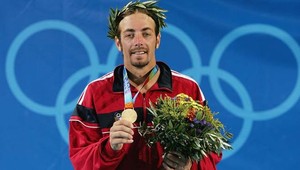 Massú (33) ukončil kariéru. Na tlačovej konferencii sa rozplakal