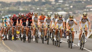 Anton zvíťazil v 11. etape na Vuelte, opäť je v červenom drese