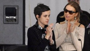 Nepoučiteľná Lindsay Lohan zase chľastala, porušila podmienku