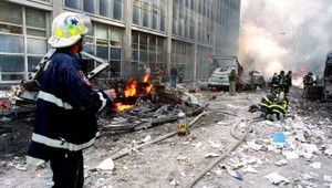 Policajti, ktorí predstierali chorobu po 11. septembri 2001, sú vo väzbe