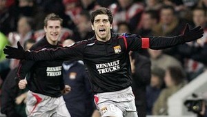 Ikona Olympique Juninho opúšťa Lyon