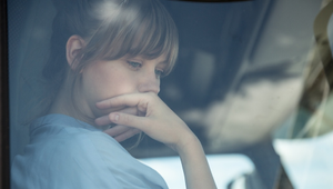 Krásu medzi ľuďmi nájdeme až vtedy, keď sa prestaneme báť hľadať ju – naučí vás film Chvilky