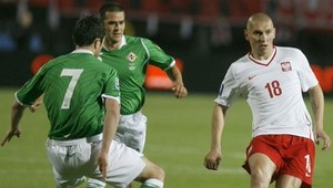 Poliaci iba remizovali, Severní Íri stratili strelca Laffertyho