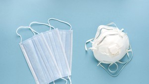 Bitka v električke kvôli respirátoru