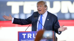 Trump vyhral primárky vo Washingtone, čelil obvineniam z fašizmu