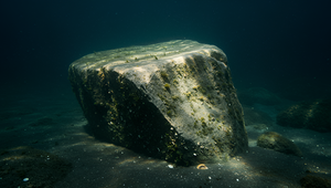 Záhadný objekt v mori rušil signál: Čo to je?