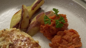 Hlavné jedlo: Oranžové slnko a obloha biela