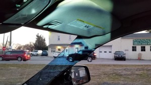 Geniálne! Iba 14-ročné dievča našlo riešenie jedného z najväčších problémov vedenia vozidla