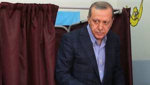 Turecký prezident Erdogan plánuje zaviesť prezidentský systém