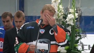 Dojímavá rozlúčka s Pavlom Demitrom (†36): Bartečko neudržal slzy