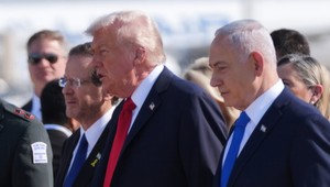 Trump žiada milosť pre Netanjahua. Izraelský premiér je stíhaný za branie úplatku