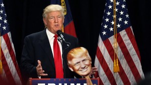 Muž, ktorý odhadol výsledky volieb za 30 rokov: Prezidentom bude Trump