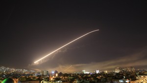 Francúzsko, Británia a USA zaútočili na Sýriu. Rusko o ich kroku vedelo vopred