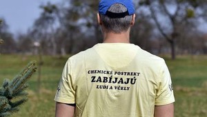 Bojovník proti pesticídom chce, aby susedia hlásili úradu každý postrek