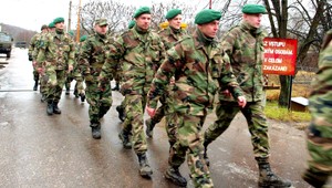 Na alkohol zabudnite, odkazuje armáda vojakom