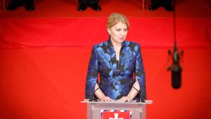 Prezident Zelensky volal prezidentke Čaputovej: Zuzana, bombardujú nás