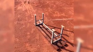 Ohniská, vulgárne obrázky a neporiadok. Športový areál sa stal terčom vandalov, podozrivé sú deti