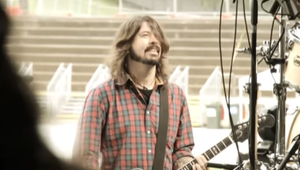 Líder hviezdnej kapely šokoval svet! Priznal neveru, s milenkou má dieťa!