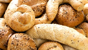 Panika pri Lučenci. V pečive našli biely prášok