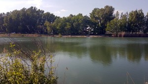 Rybár zmizol na rybačke, kamaráti ho naposledy videli pri balení vecí