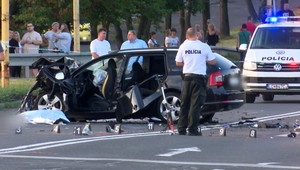 Nabral dve značky a ostal v strede kruhového objazdu. Vodič nafúkal viac ako tri promile